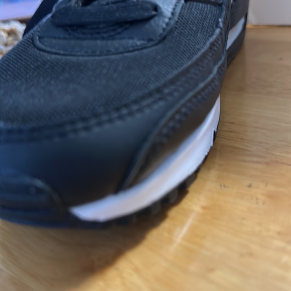 Nike Air Max Black and White Athletic Shoes - Picture 11 of 15